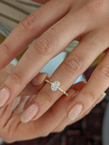 1 CT Oval Cut Dainty Style Moissanite Engagement Ring