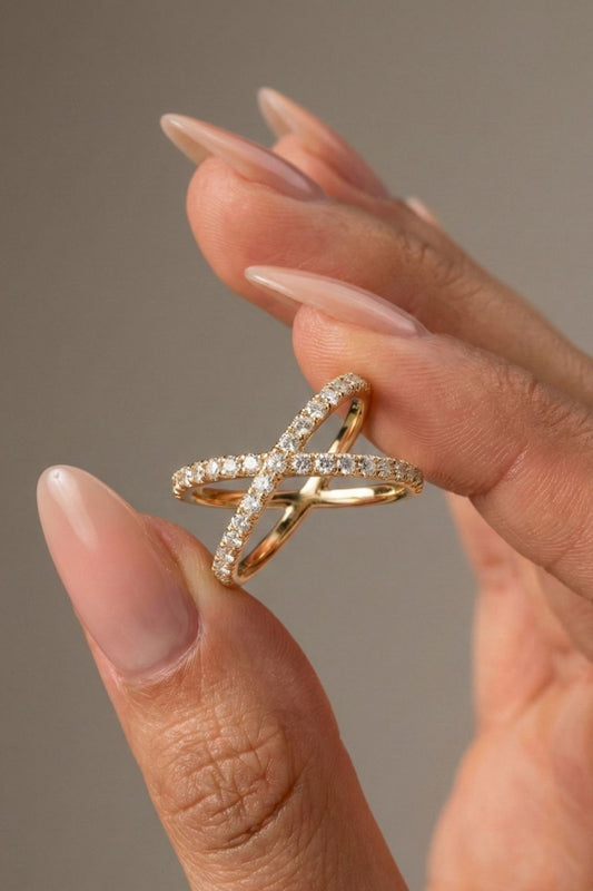 Round CVD Diamond Pave X Shape Wedding Band