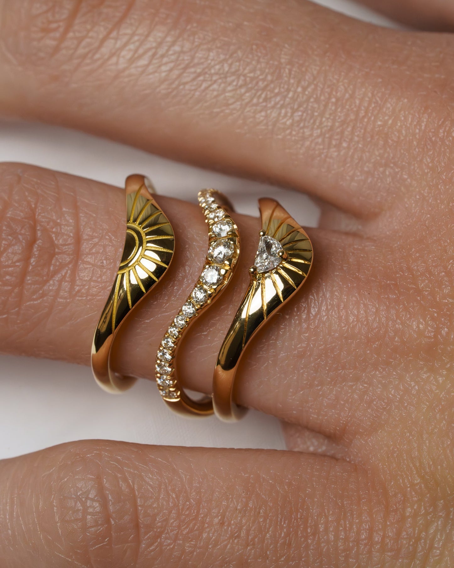 0.07 TCW Half Moon CVD Diamond Curved Crown Style Wedding Band