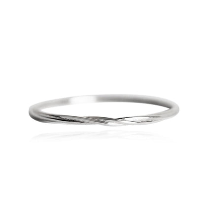 Plain Twisted Wedding Band