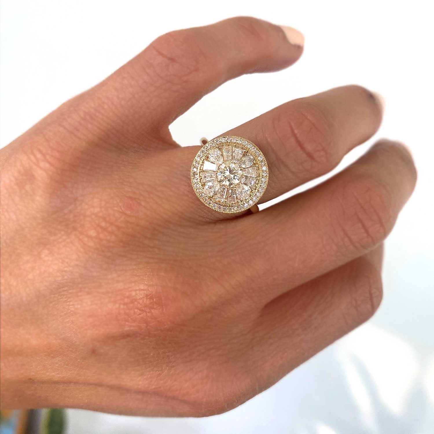 0.32 CT Round Cut Moissanite Halo Mosaic Engagement Ring