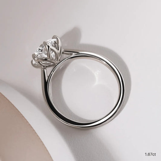 1.67 CT - 2.67 CT Round Cut Solitaire Petal Prong Moissanite Engagement Ring