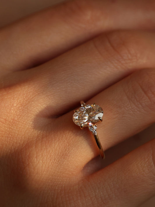 2 CT - 4 CT Oval Cut Lab grown Diamond Cluster Engagement Ring