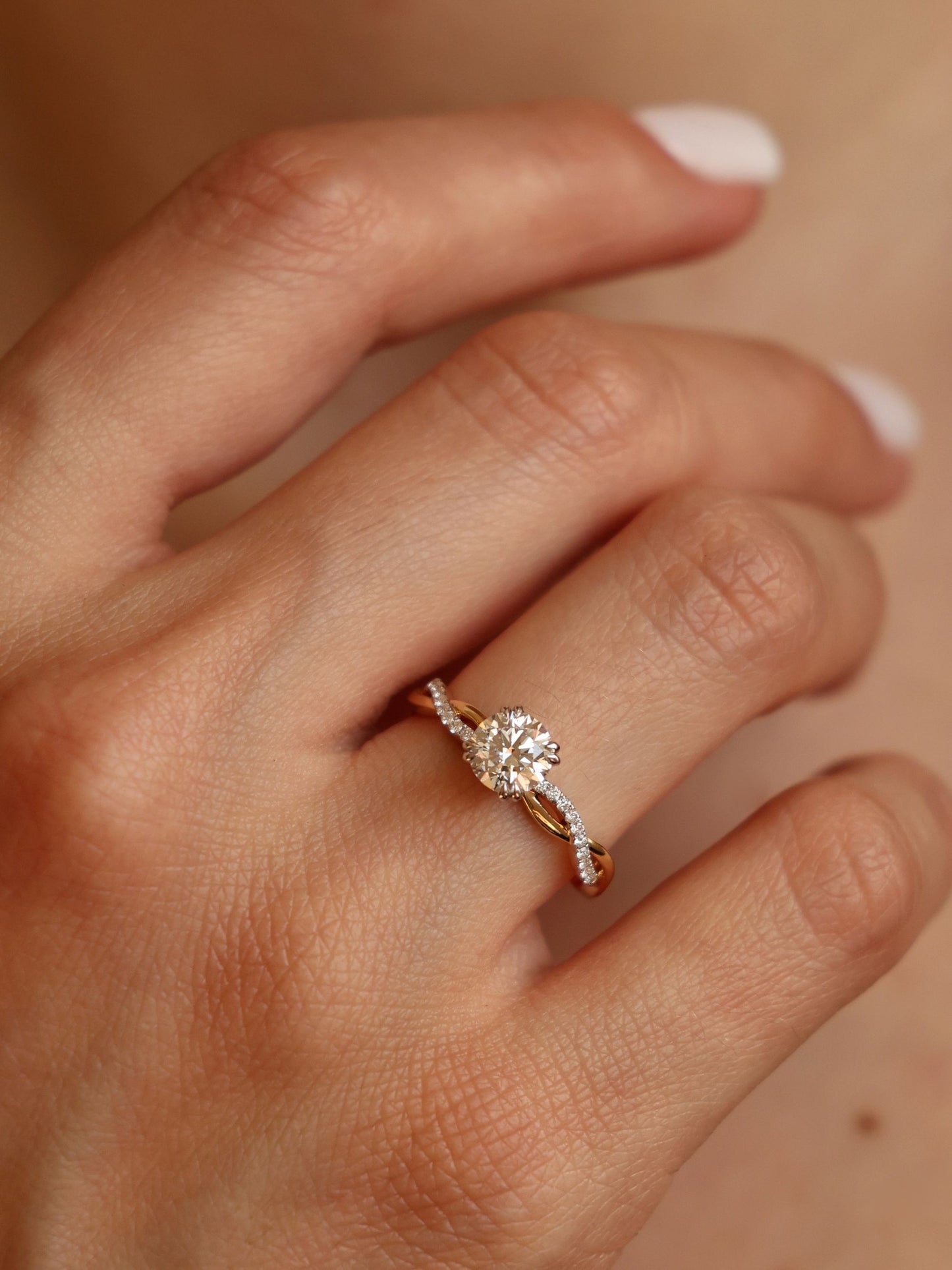 0.9 CT - 2.9 CT Round Cut Lab grown Diamond Twisted Pave Setting Engagement Ring