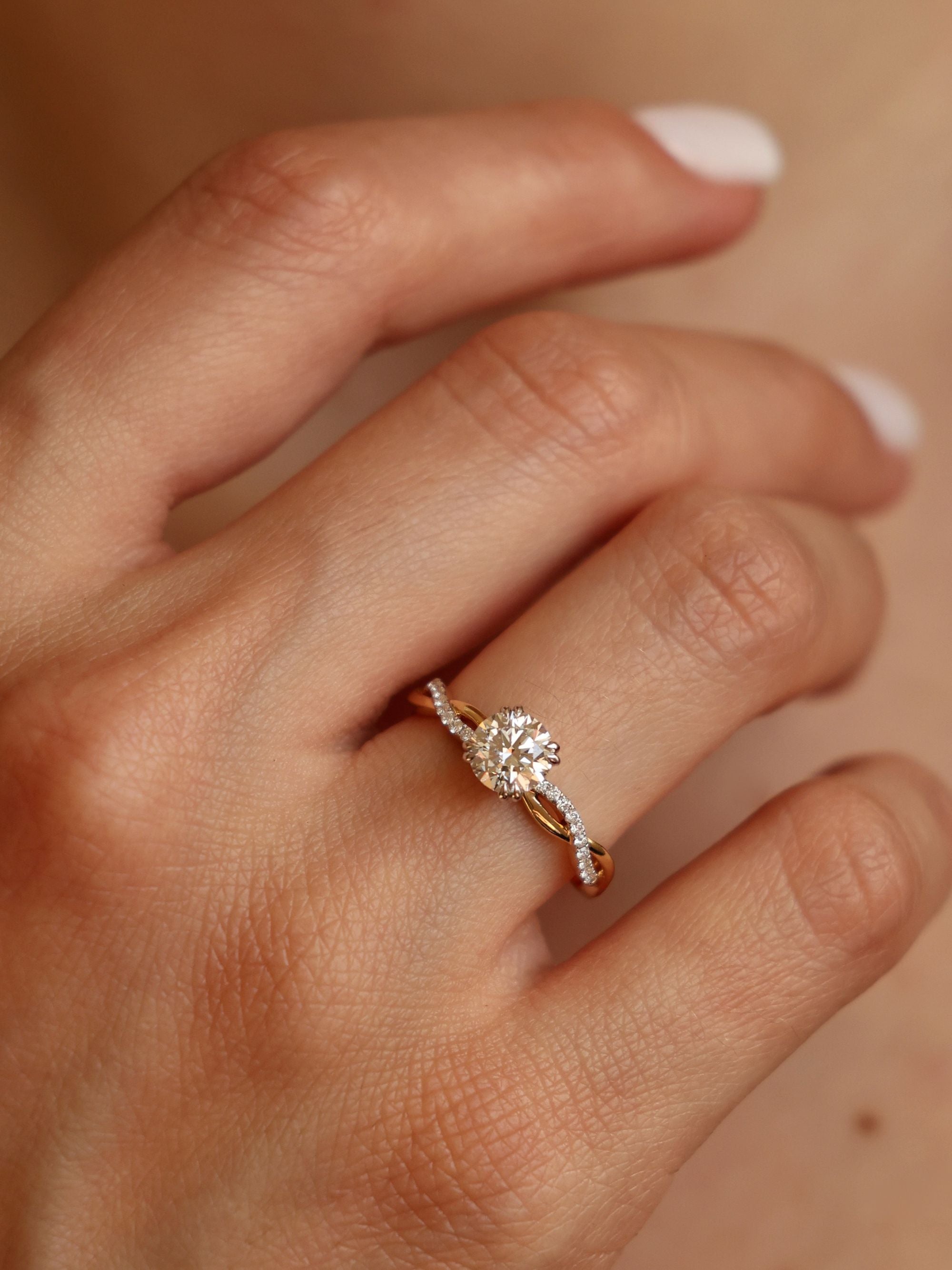 0.9 CT - 2.9 CT Round Cut Lab grown Diamond Twisted Pave Setting Engagement Ring