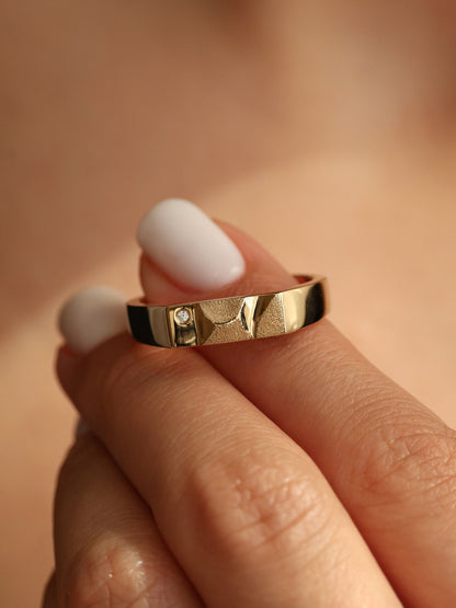 0.05 TCW Round CVD Diamond Signet Wedding Band For Men