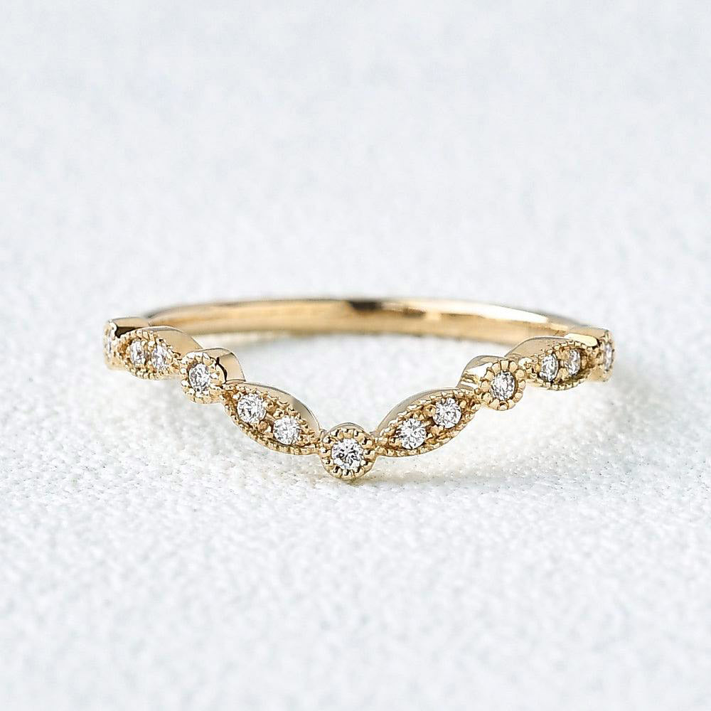 0.12 TCW Round Moissanite Milgrain V-Shape Pave Style Wedding Band