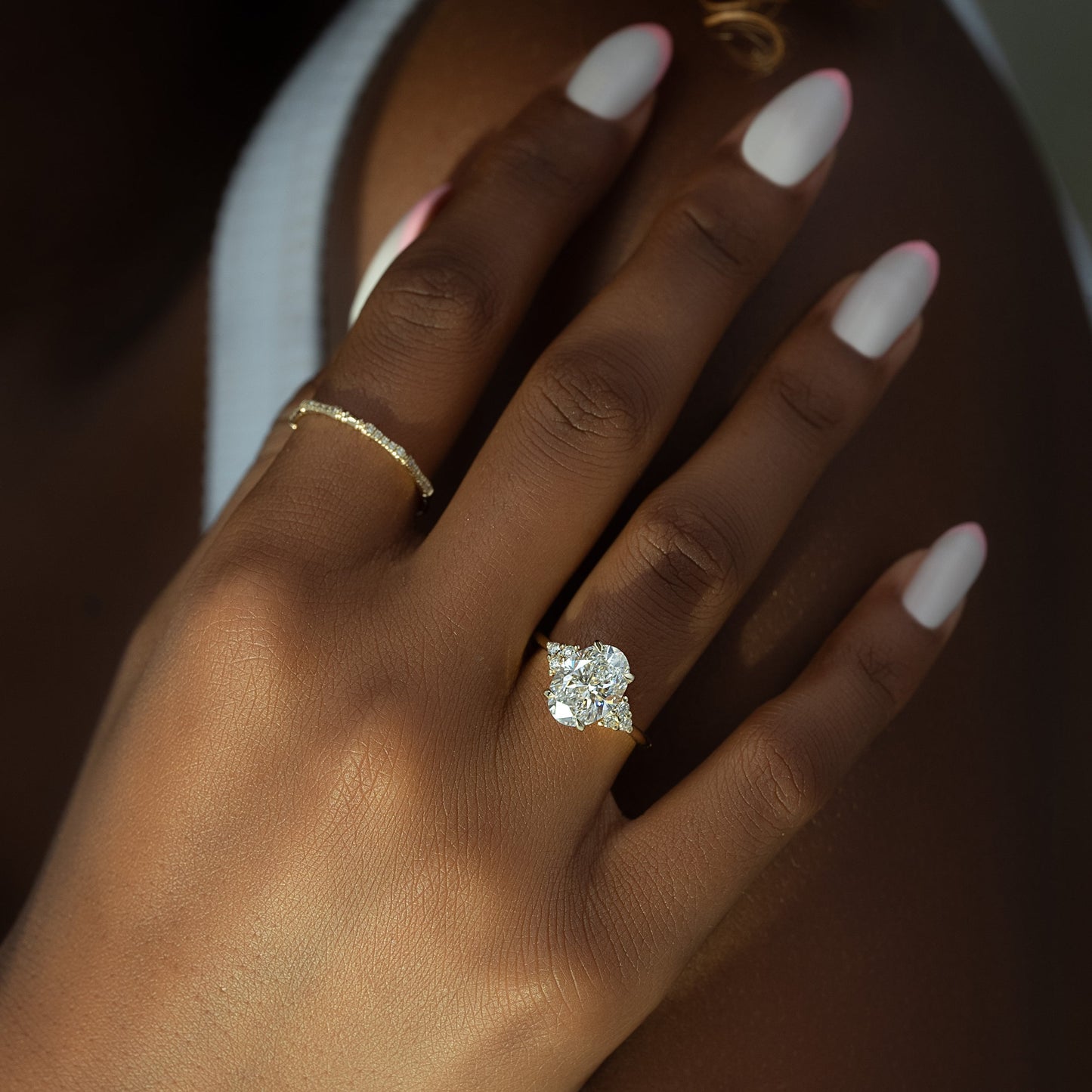 1.5 CT - 2.5 CT Oval Cut Cluster Moissanite Engagement Ring