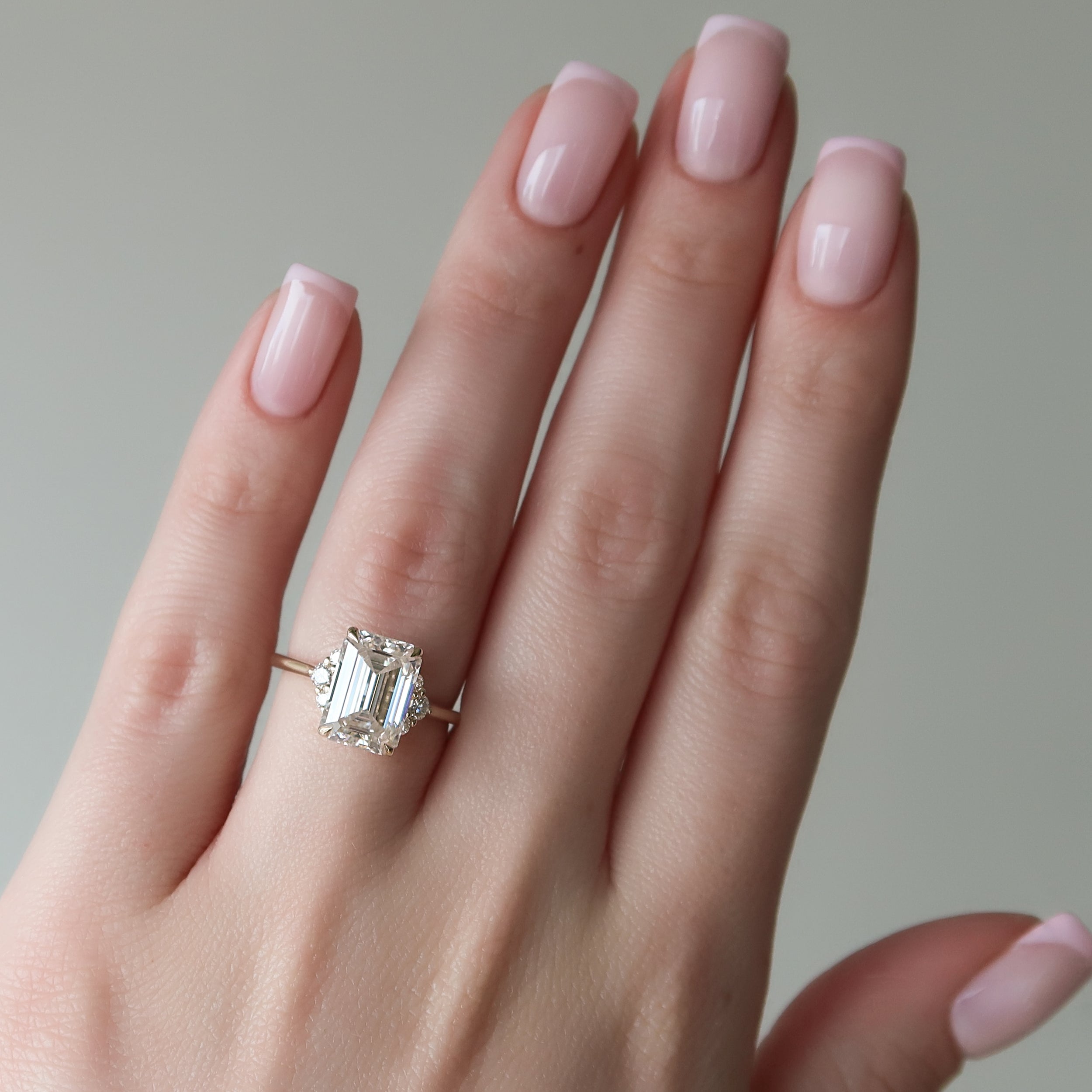 2.5 CT - 3.5 CT Emerald Cut Cluster Moissanite Engagement Ring