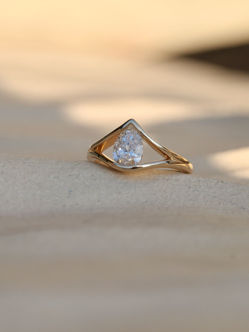 1 CT - 3 CT Pear Cut Lab grown Diamond Split Shank Solitaire Engagement Ring