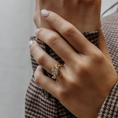 0.07 TCW Round CVD Diamond Curved Organic Scattered Wedding Band