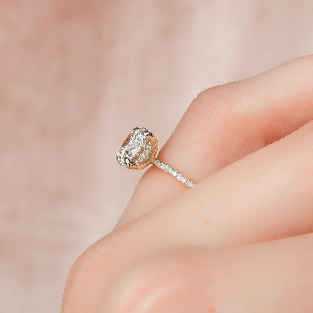 2.5 CT - 3 CT Round Cut Hidden Halo Pave Moissanite Engagement Ring