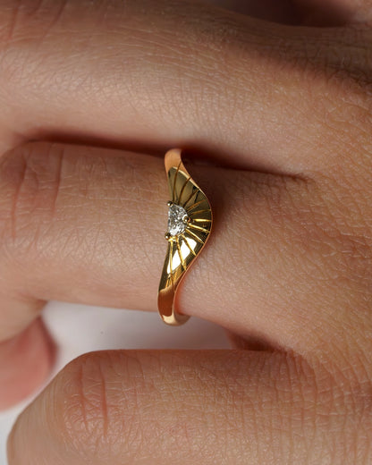 0.07 TCW Half Moon CVD Diamond Curved Crown Style Wedding Band