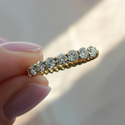 0.84 TCW Round CVD Diamond Bezel Shared Prong Rope Wedding Band