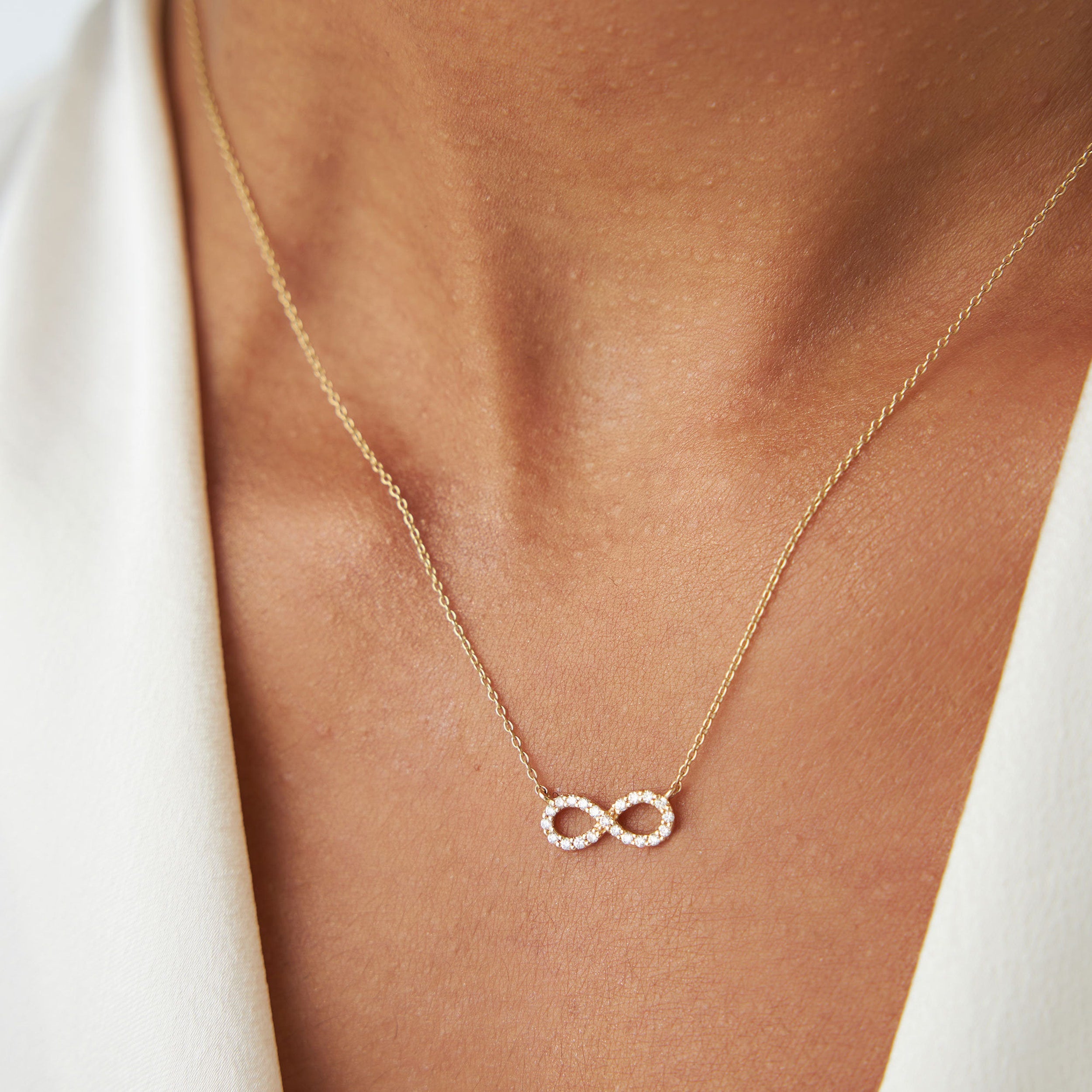 0.15 TCW Round Moissanite Diamond Infinity Necklace