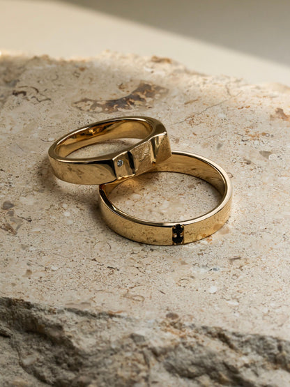 0.05 TCW Round CVD Diamond Signet Wedding Band For Men