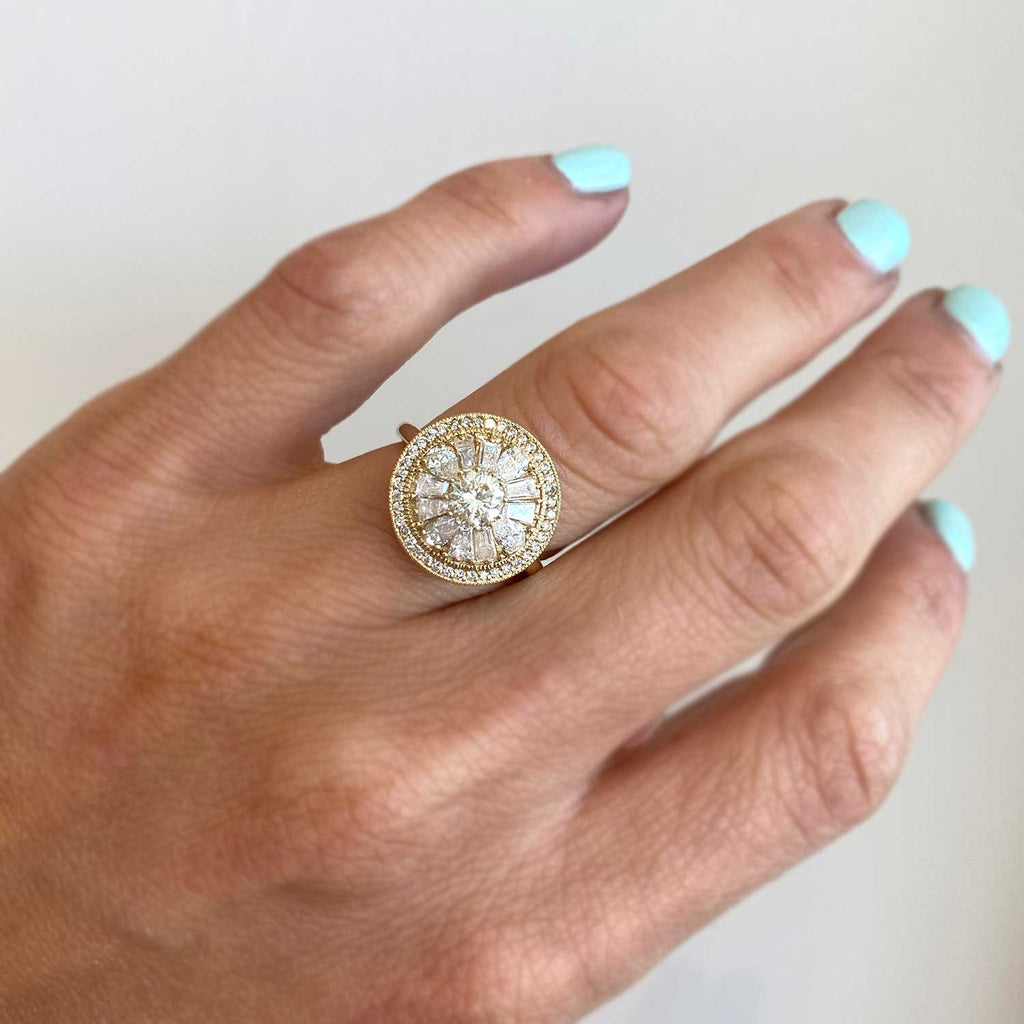 0.32 CT Round Cut Moissanite Halo Mosaic Engagement Ring
