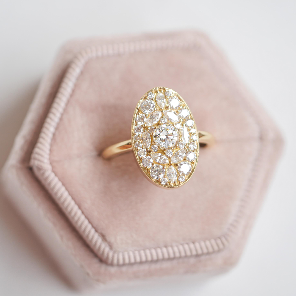 0.35 CT Round Cut Moissanite Oval Shape Mosaic Engagement Ring