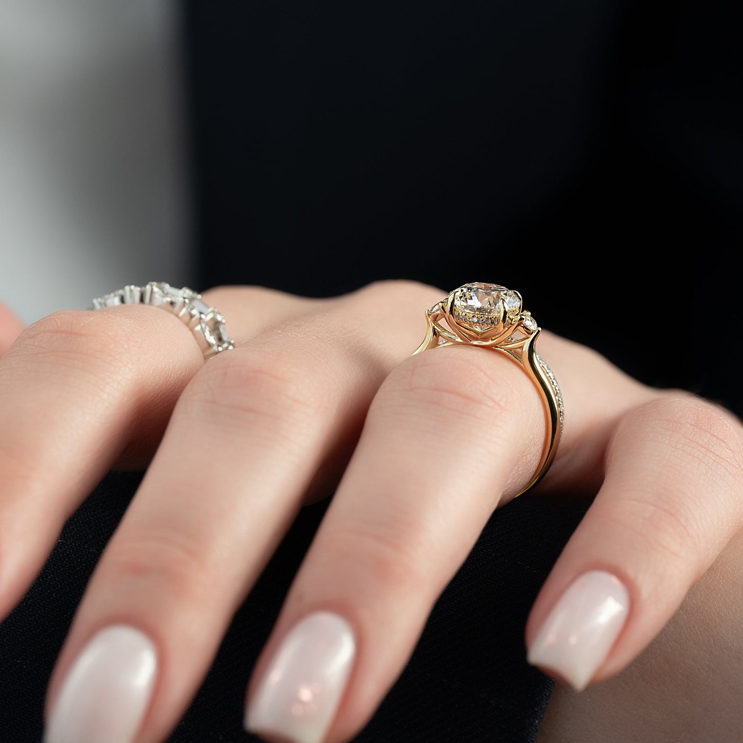 2.5 CT - 3 CT Round Cut Three Stone Moissanite Engagement Ring