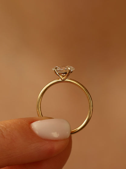 1 CT - 3 CT East-West Oval Cut Lab grown Diamond Solitaire Engagement Ring