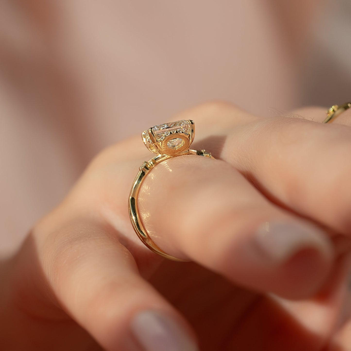 2 CT - 2.5 CT Princess Cut Halo Twig Style Moissanite Engagement Ring