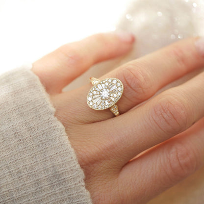 0.28 CT Round Cut Moissanite Oval Shape Mosaic Engagement Ring