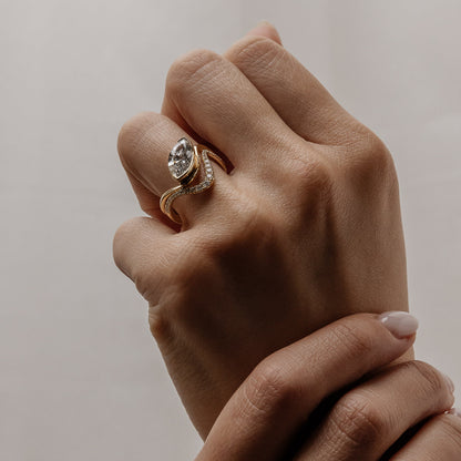 0.28 TCW Round CVD Diamond Curved Pave Wedding Band