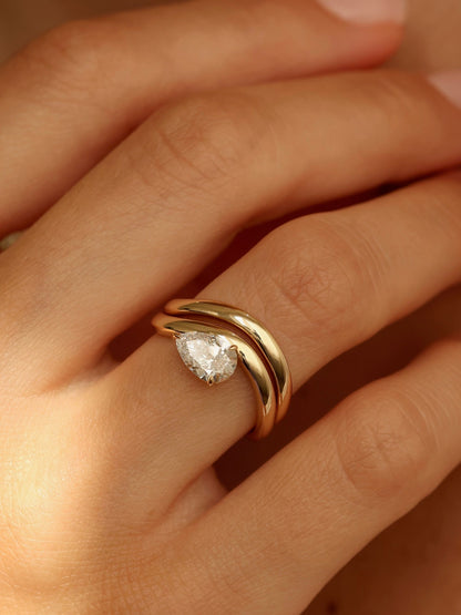 1 CT - 3 CT Pear Cut Lab grown Diamond Solitaire Engagement Ring