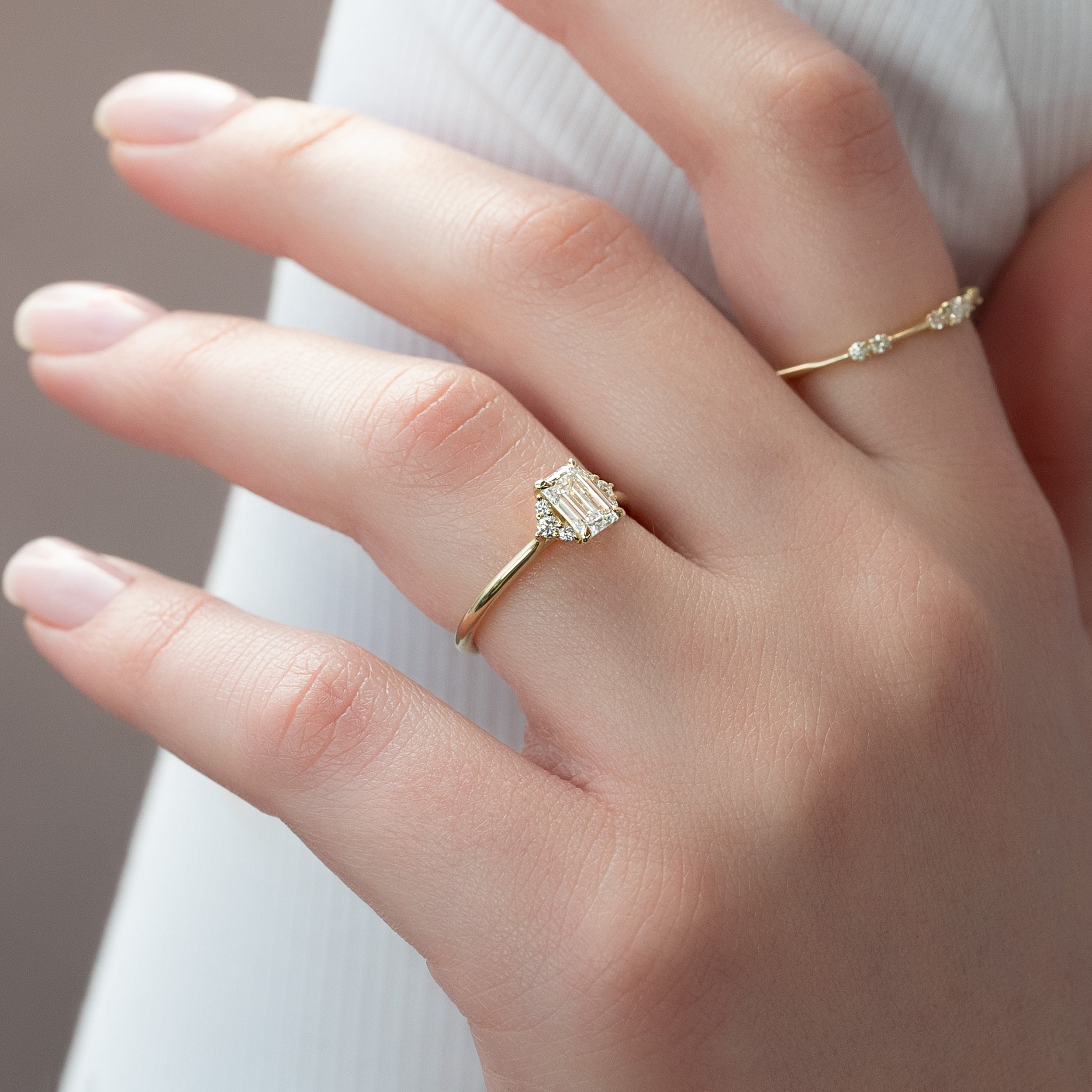 2.5 CT - 3.5 CT Emerald Cut Cluster Moissanite Engagement Ring
