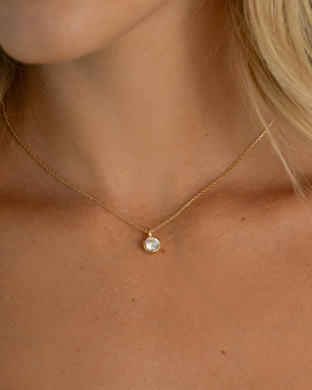 0.9 CT Round Cut Moissanite Diamond Solitaire Bezel Pendant Necklace