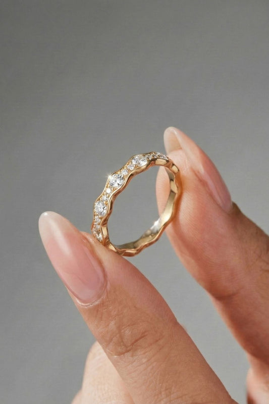Round CVD Diamond Pave Ripple Wedding Band