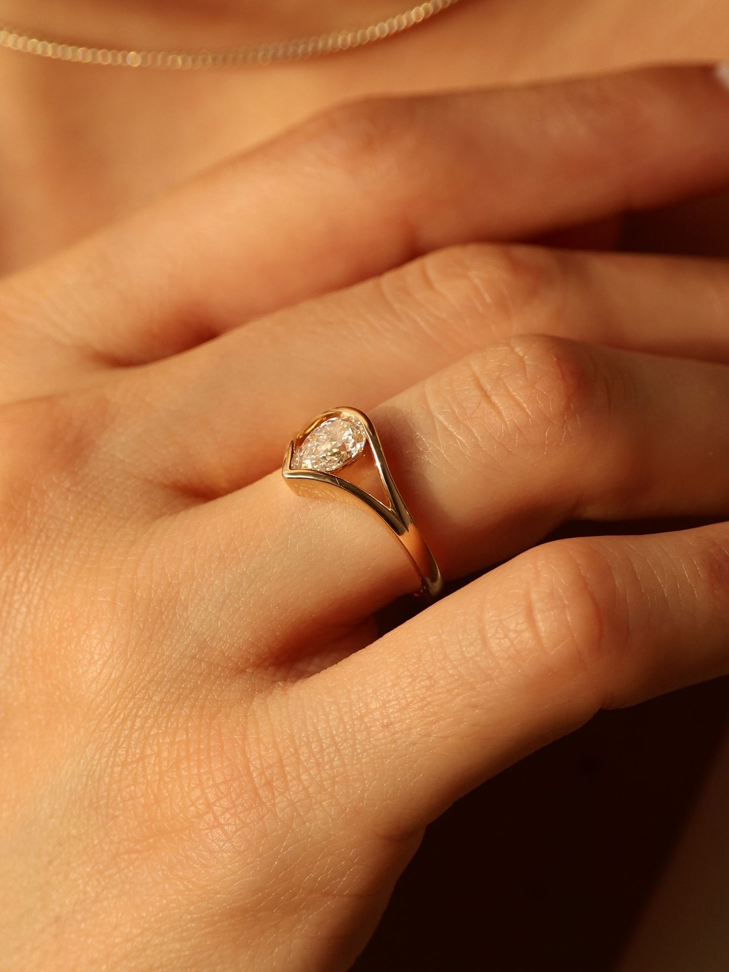 1 CT - 3 CT Pear Cut Lab grown Diamond Split Shank Solitaire Engagement Ring