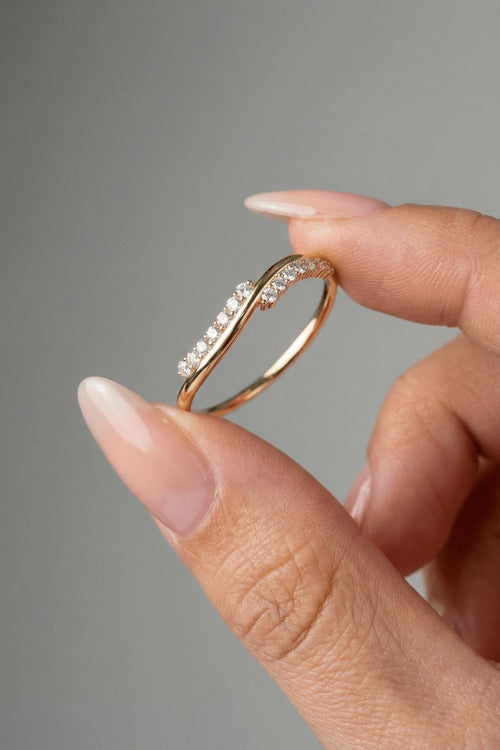 Round Moissanite Twisted Wedding Band